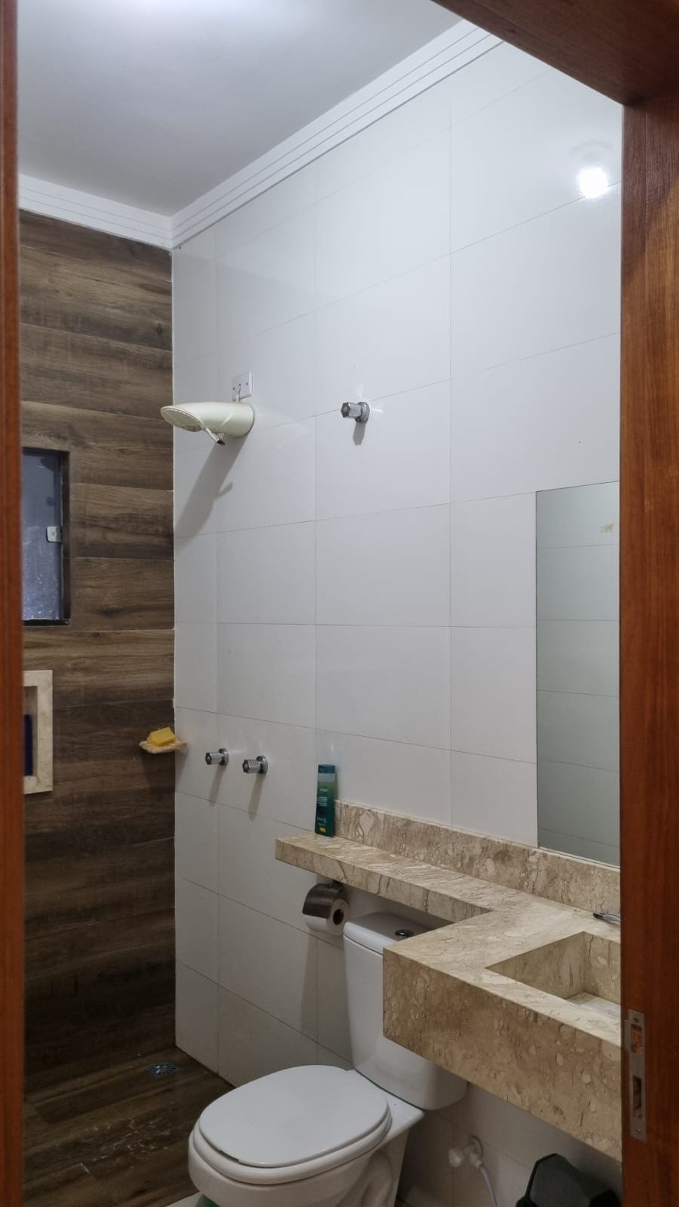 Sobrado à venda com 3 quartos, sendo 1 suíte,  em Jardim Alvorada, Três Lagoas, MS