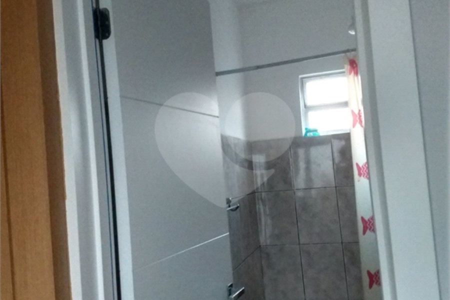 Sobrado à venda com 3 quartos, sendo 1 suíte, em Parada Inglesa, São Paulo, SP