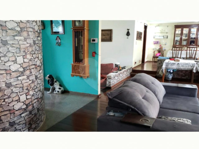 Casa à venda com 4 quartos, sendo 3 suítes,  em Interlagos, São Paulo, SP