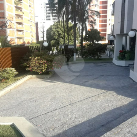 Vendo Excelente apartamento no Centro de São Carlos SP