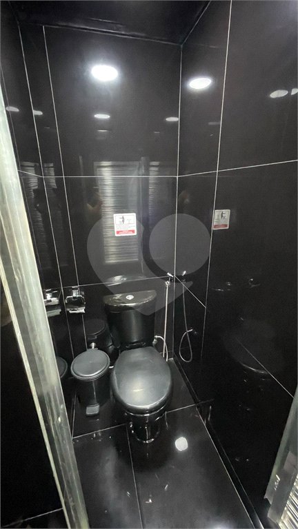 Loja à venda ou para alugar em Santíssimo, Rio de Janeiro, RJ