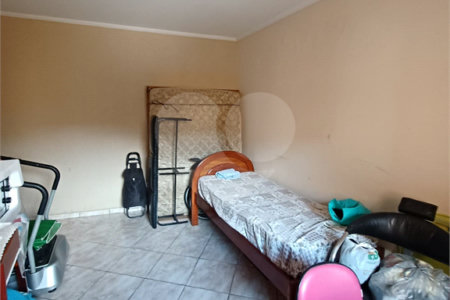 Casa à venda com 3 quartos, sendo 1 suíte,  em Jardim Santa Mônica, São Paulo, SP