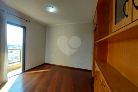 Apartamento à venda com 3 quartos, sendo 1 suíte, em Parque São Domingos, São Paulo, SP