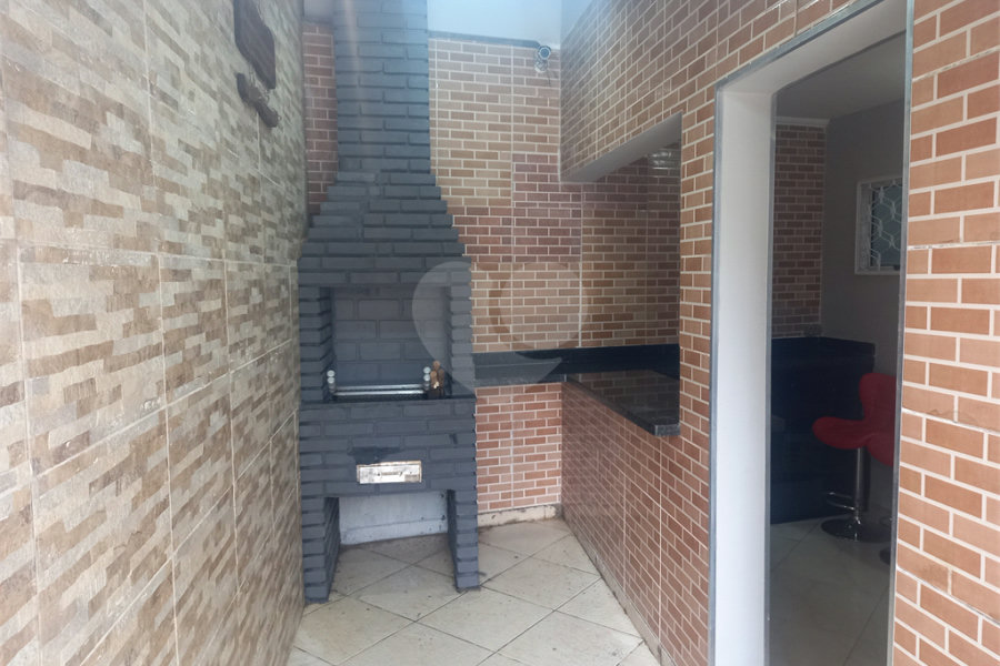 Sobrado à venda com 3 quartos, sendo 1 suíte,  em Tremembé, São Paulo, SP