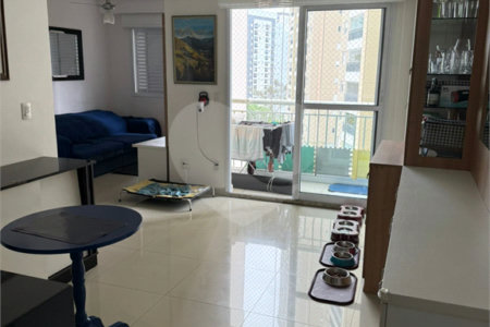 Apartamento à venda com 2 quartos, sendo 1 suíte,  em Vila Andrade, São Paulo, SP