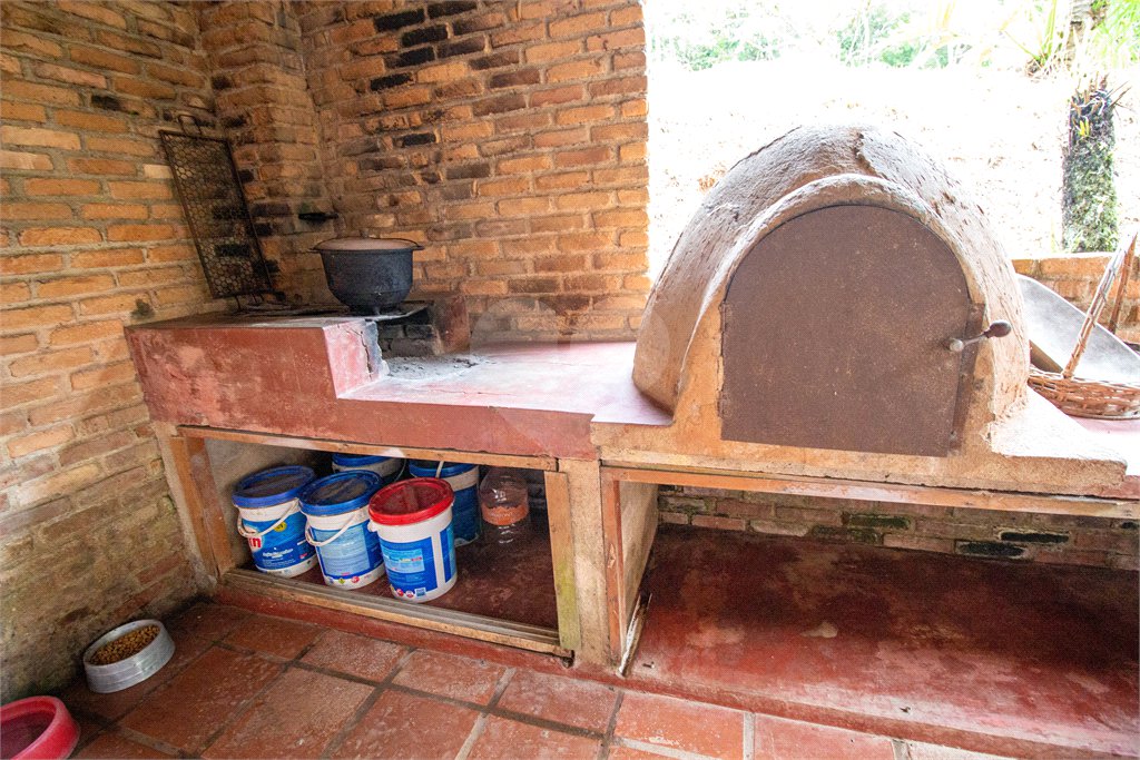 Sítio à venda com 3 quartos, sendo 1 suíte, no Centro (são João Novo), São Roque, SP
