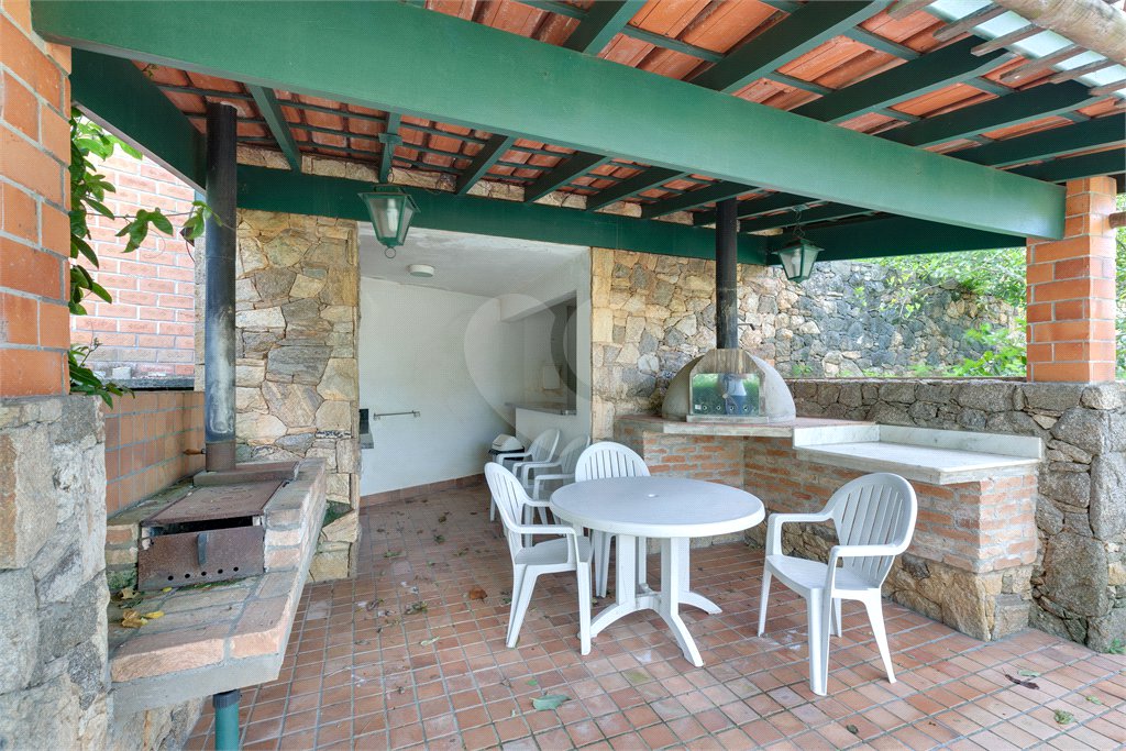 Casa à venda com 4 quartos, sendo 1 suíte, em Guarapiranga, São Paulo, SP