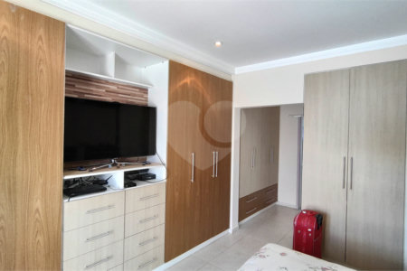 Casa à venda com 3 suítes no condomínio Parque do Varvito, Itu - SP