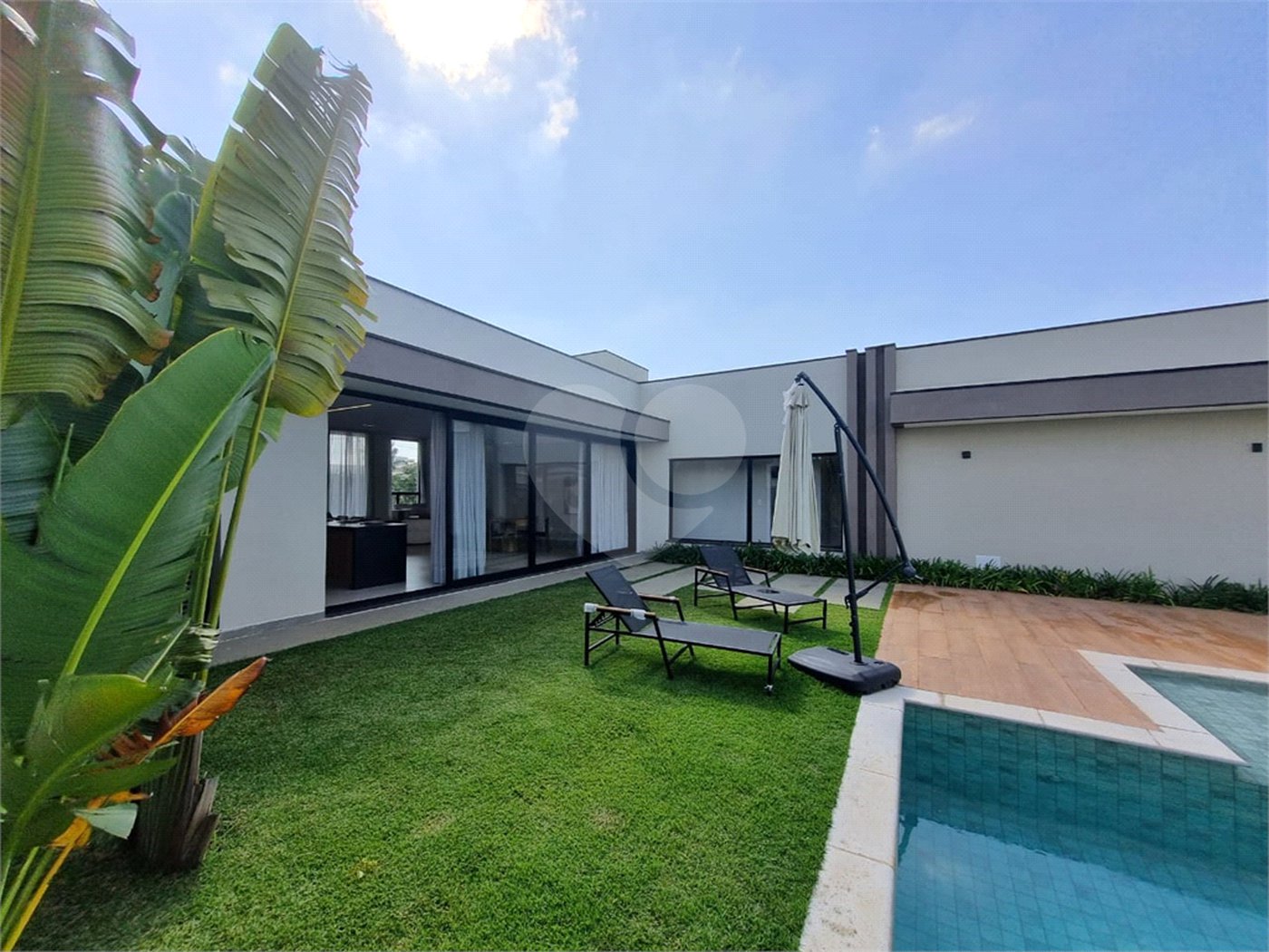 Casa à venda com 4 suítes no condomínio Xapada Park Ytu, Itu - SP
