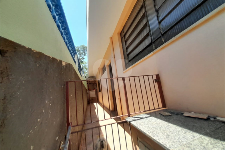 Casa à venda com 3 quartos, sendo 1 suíte, no Centro, Serra Negra, SP