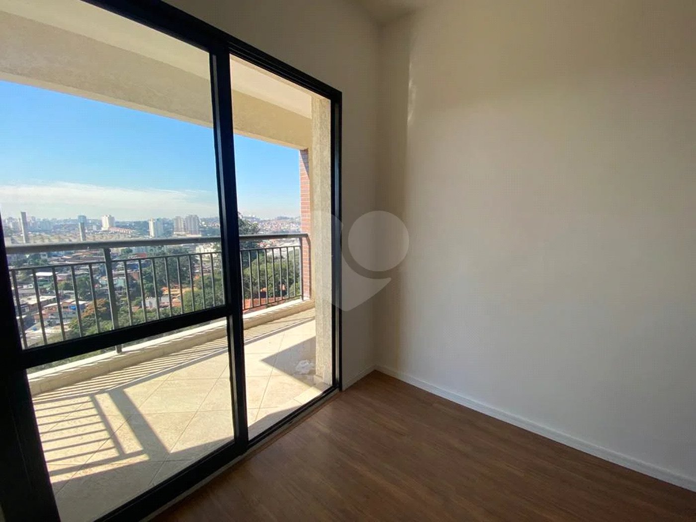 Apartamento à venda ou para alugar com 2 quartos, sendo 1 suíte, em Condomínio Granja Viana Ii, Cotia, SP