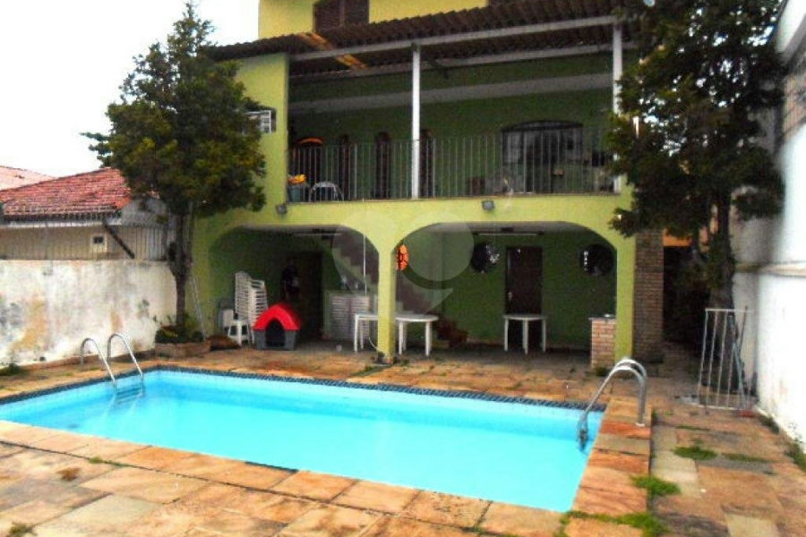 Sobrado à venda com 4 quartos, sendo 2 suítes, em Jardim Leonor Mendes de Barros, São Paulo, SP