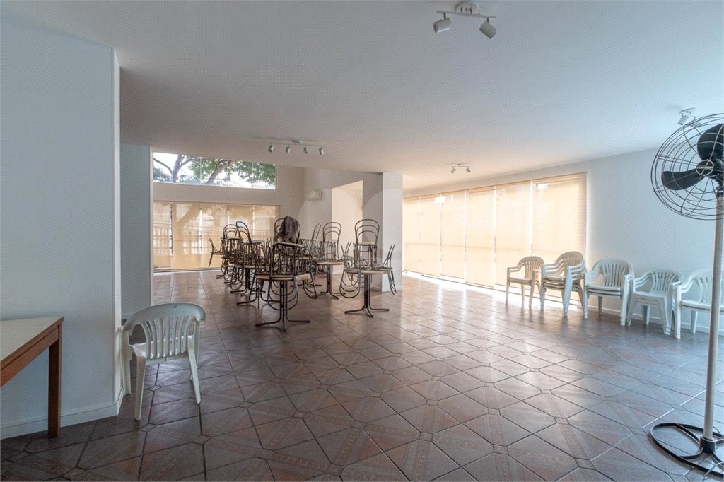 Apartamento à venda com 3 quartos, sendo 1 suíte, em Vila Mariana, São Paulo, SP