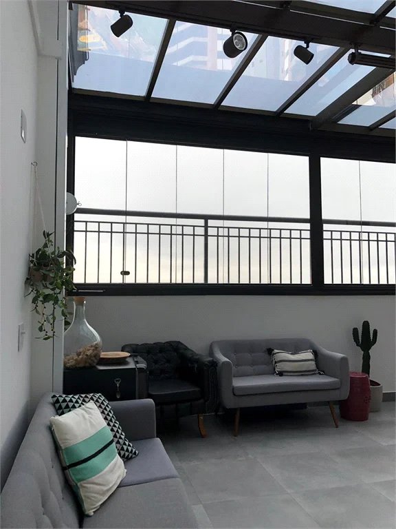 Apartamento à venda com 3 quartos, sendo 1 suíte,  em Jardim Parque Morumbi, São Paulo, SP