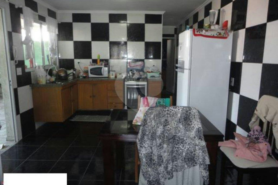 Casa de Vila à venda com 6 quartos em Jardim Peri, São Paulo, SP