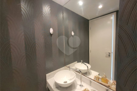 Apartamento à venda com 3 suítes no Centro, Santo André, SP