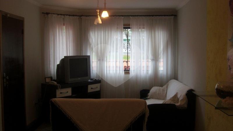 Sobrado à venda com 3 quartos, sendo 1 suíte, em Tremembé, São Paulo, SP
