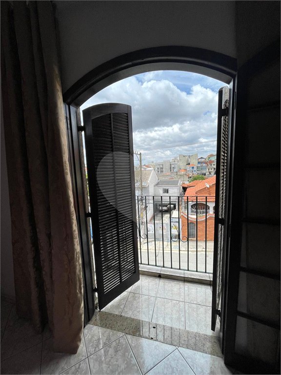 Sobrado à venda com 3 quartos, sendo 1 suíte, em Vila Gustavo, São Paulo, SP