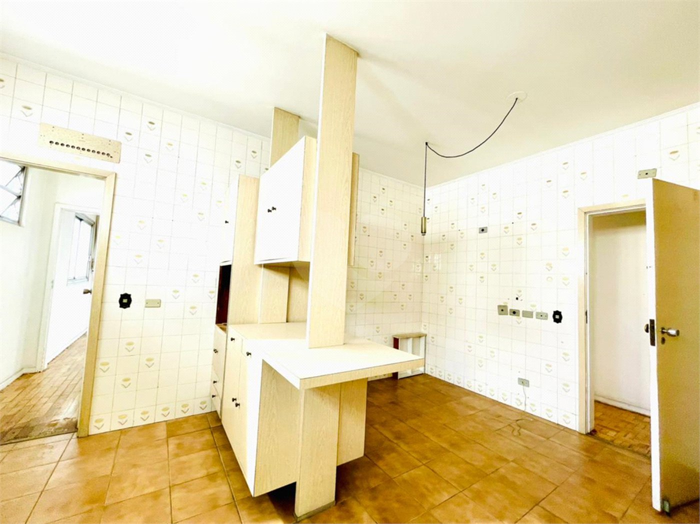 Apartamento à venda com 3 quartos, sendo 2 suítes, em Jardim Paulista, São Paulo, SP