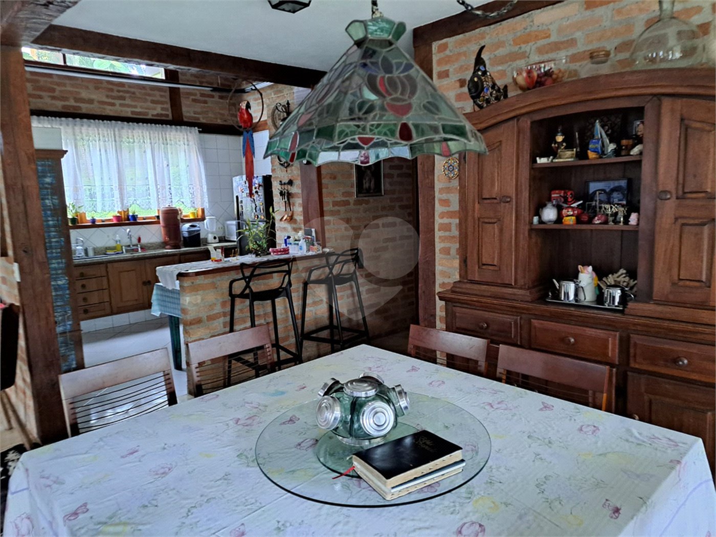Casa à venda ou para alugar com 3 quartos, sendo 1 suíte,  no condomínio Parque Petrópolis 4 Secção, Mairiporã - SP