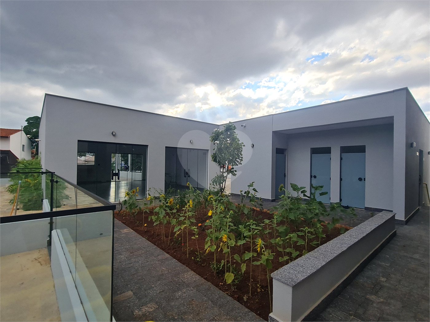 Apartamento à venda com 3 quartos, sendo 1 suíte,  em Jardim Refúgio, Sorocaba, SP