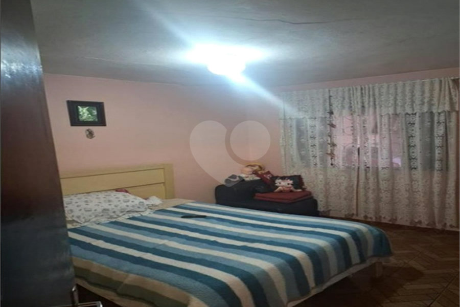 Sobrado à venda com 4 quartos em Tremembé, São Paulo, SP