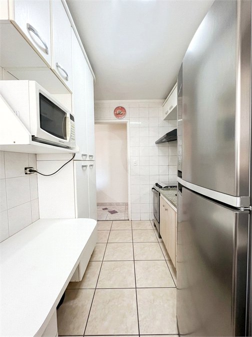 Apartamento de 48m2 à venda com 2 dormitórios e 1 vaga na Bosque da Saúde