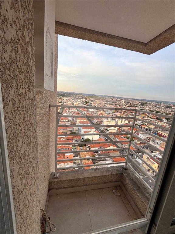 Apartamento à venda com 2 quartos, sendo 1 suíte,  em Vila Hortência, Sorocaba, SP
