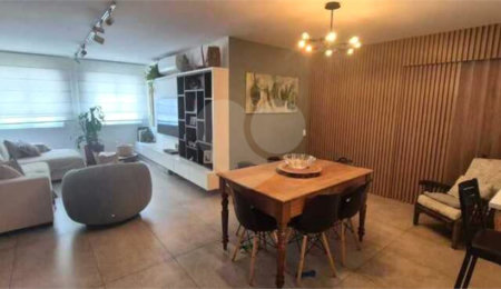 Apartamento à venda com 3 quartos, sendo 1 suíte,  em Higienópolis, São Paulo, SP