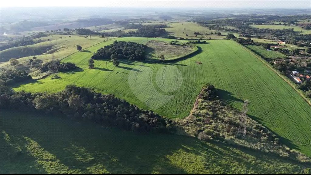 Sítio à venda com 2 quartos em Área Rural de Pereiras, Pereiras, SP