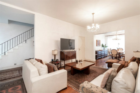 Casa à venda com 3 quartos, sendo 1 suíte,  em Pinheiros, São Paulo, SP