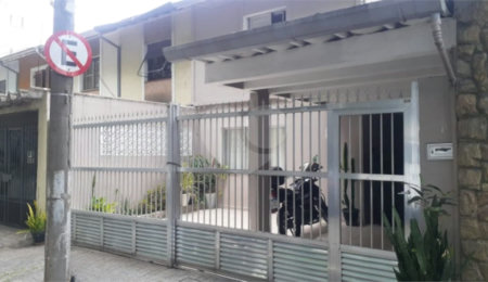 Sobrado à venda com 3 quartos, sendo 1 suíte,  em Jardim Trussardi, São Paulo, SP