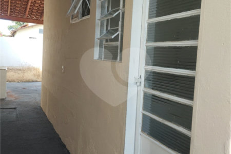 Casa à venda com 2 quartos em Jardim Roberto Selmi Dei, Araraquara, SP