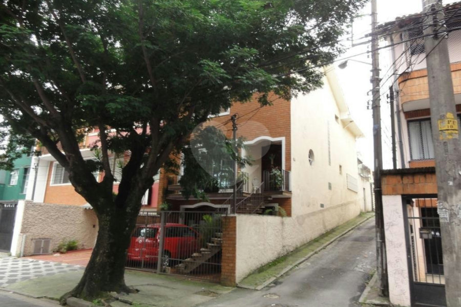 Sobrado à venda com 3 quartos em Água Fria, São Paulo, SP