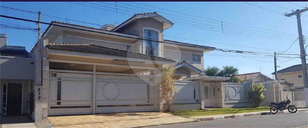 Sobrado à venda com 6 suítes em Vila Santista, Atibaia, SP