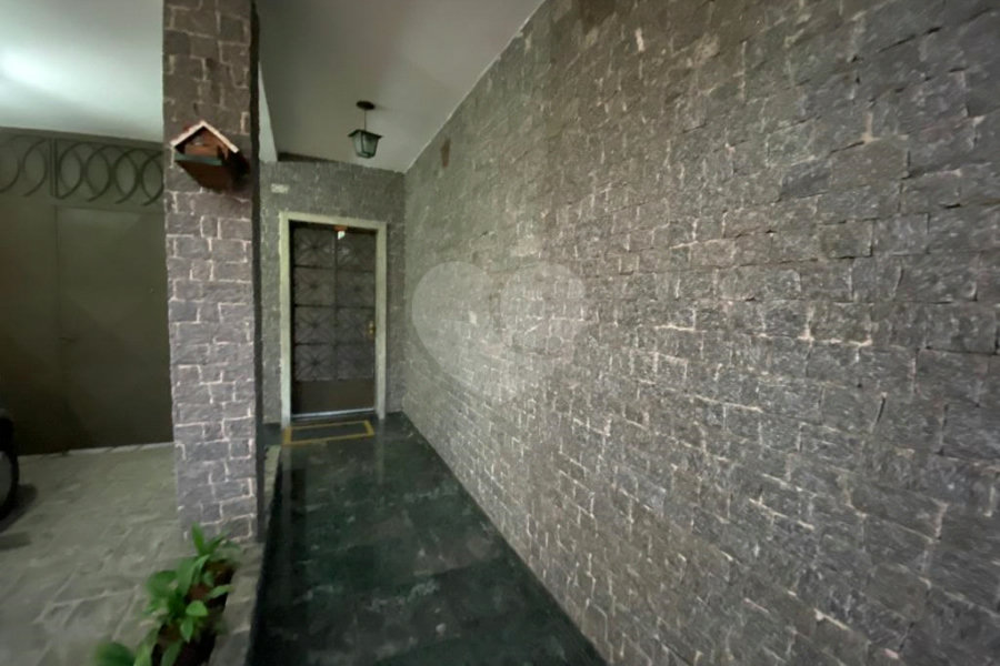 Casa à venda com 5 quartos, sendo 1 suíte,  no condomínio Casa, São Paulo - SP