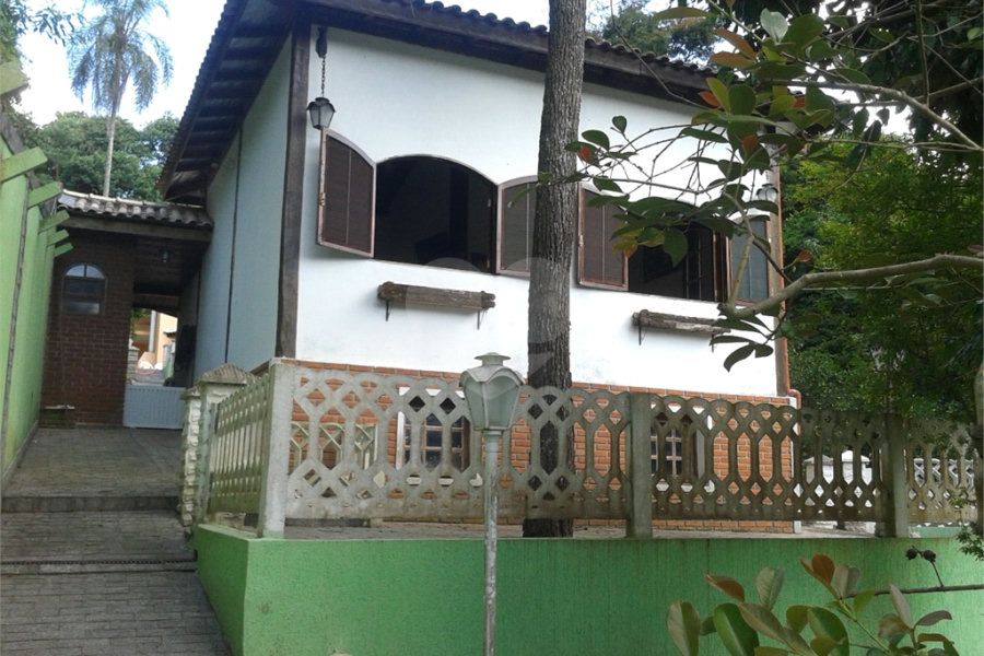 Casa à venda com 4 suítes no condomínio Sausalito, Mairiporã - SP