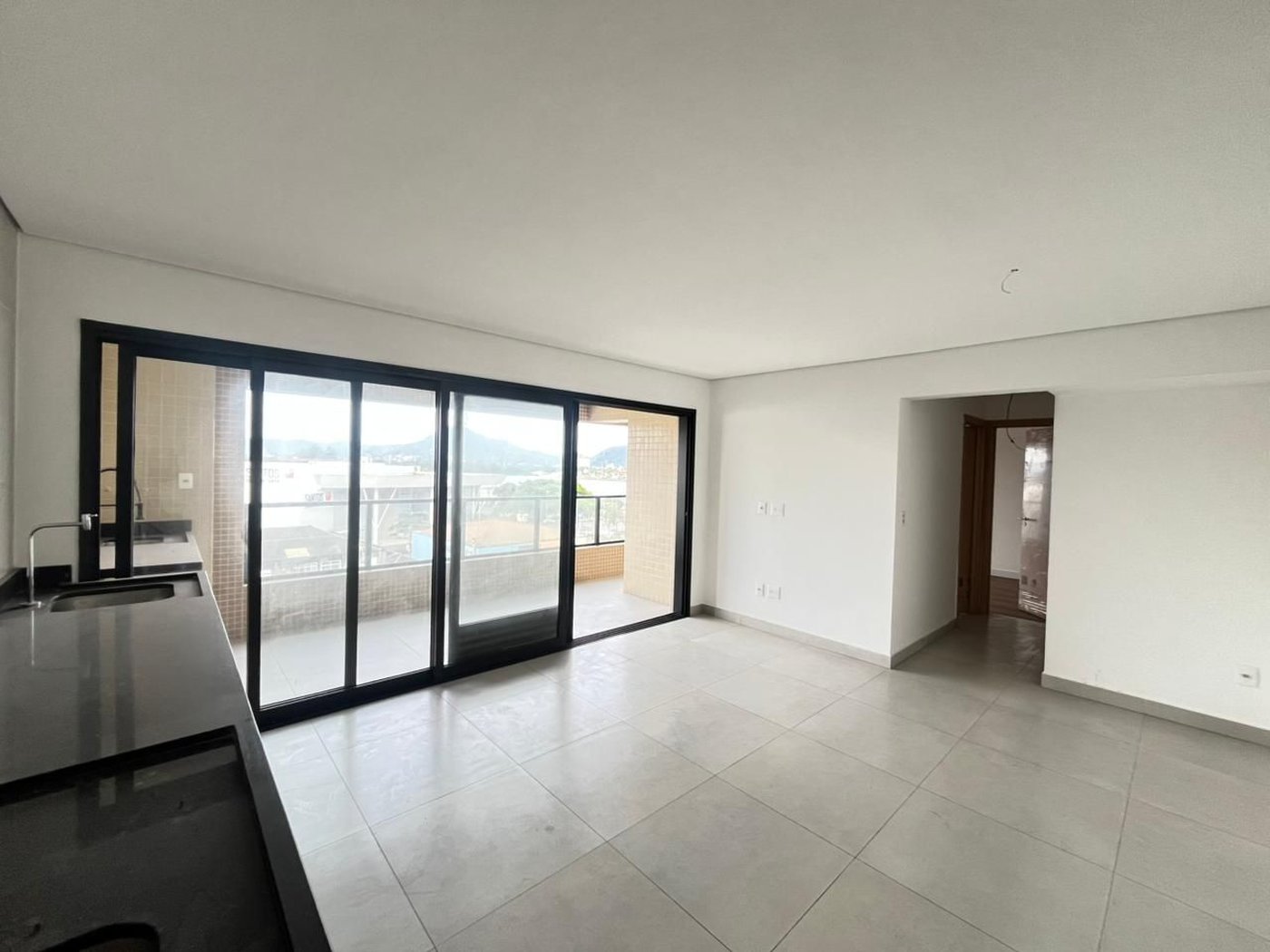 Apartamento com 2 dormitórios à venda, 65 m² por R$ 820.000,00 - Ponta da Praia - Santos/SP