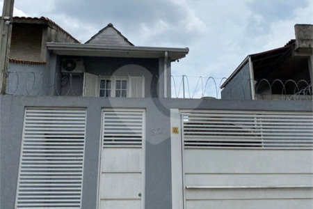 Casa à venda com 3 quartos, sendo 1 suíte, em Jardim Márcia, Suzano, SP