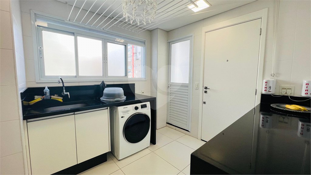 Apartamento à venda com 3 suítes em Campo Belo, São Paulo, SP