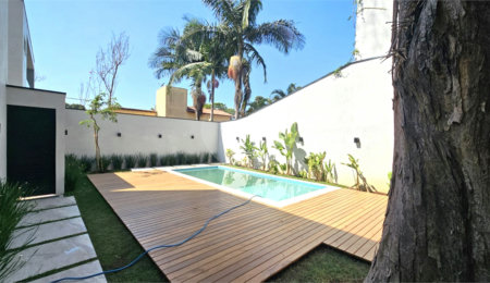 Casa à venda com 4 suítes no condomínio Villa Suiça, São Paulo - SP