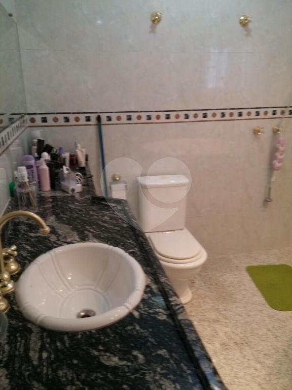 Sobrado à venda com 3 quartos, sendo 1 suíte, em Parque Vitória, São Paulo, SP