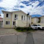 Casa à venda com 3 quartos, sendo 1 suíte, no condomínio Residencial Jardins, São Bernardo do Campo - SP