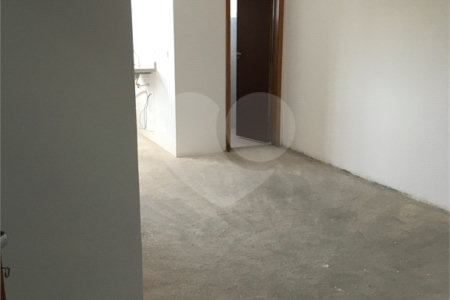 Apartamento à venda com 1 quarto em Vila Mazzei, São Paulo, SP