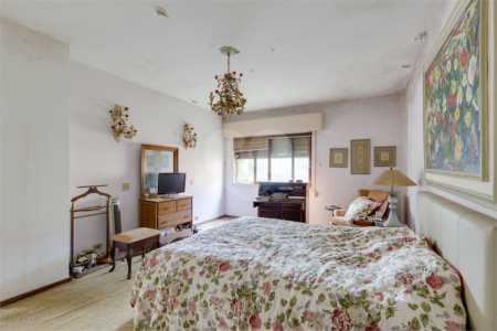 Casa à venda com 4 quartos, sendo 2 suítes, em Alto da Boa Vista, São Paulo, SP