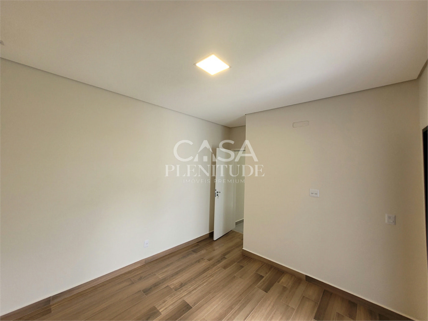 Casa em condomínio à venda com 3 suítes em Aparecidinha, Sorocaba, SP