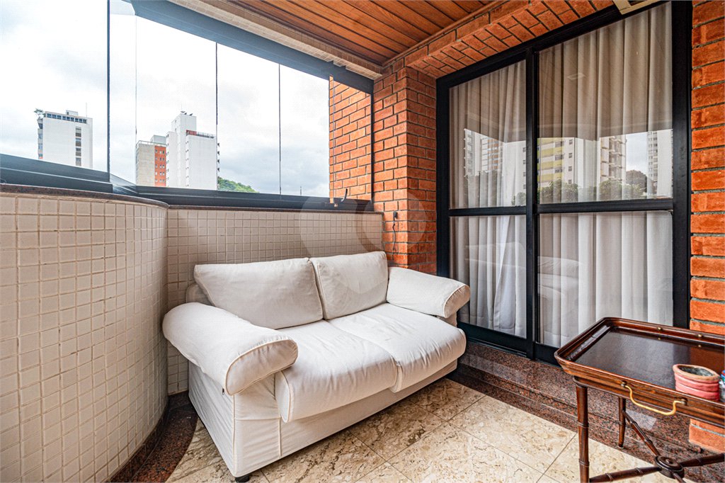 Apartamento à venda com 4 quartos, sendo 3 suítes,  em Perdizes, São Paulo, SP
