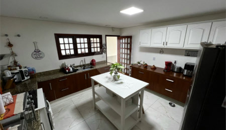 Casa à venda com 3 suítes em Vila Oliveira, Mogi das Cruzes, SP