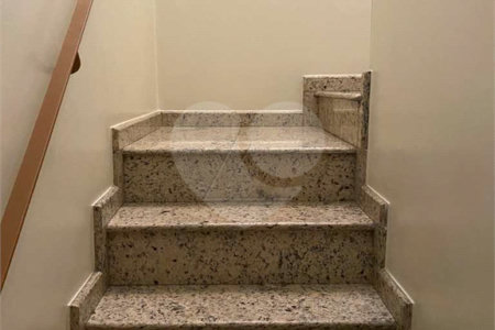 Sobrado à venda com 3 quartos, sendo 1 suíte, em Vila Sônia, São Paulo, SP