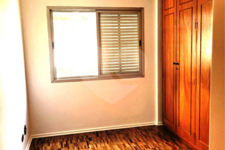 Apartamento à venda com 2 suítes em Moema, São Paulo, SP